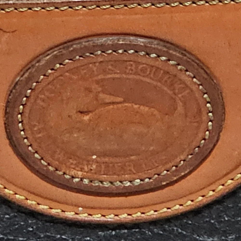 Vintage 90's Dooney & Bourke Medium Black/Brown Shoulder Bag Zip
